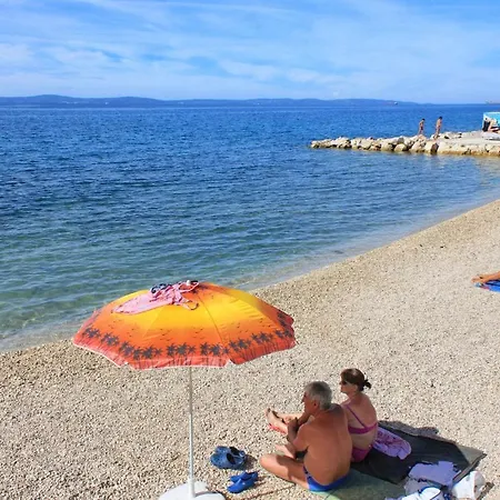 - 11638 Апартаменти